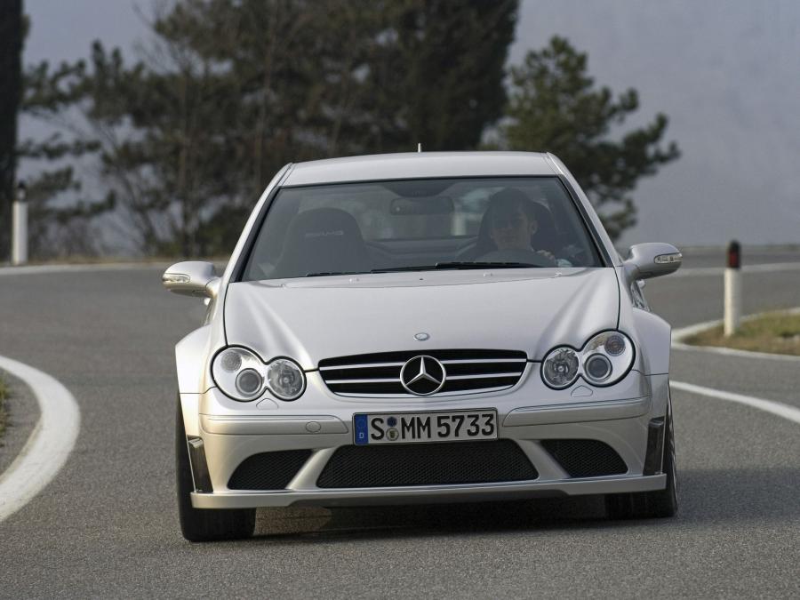  Mercedes-Benz CLK63 AMG Black Edition 2007 года  (фото 37 из 61)